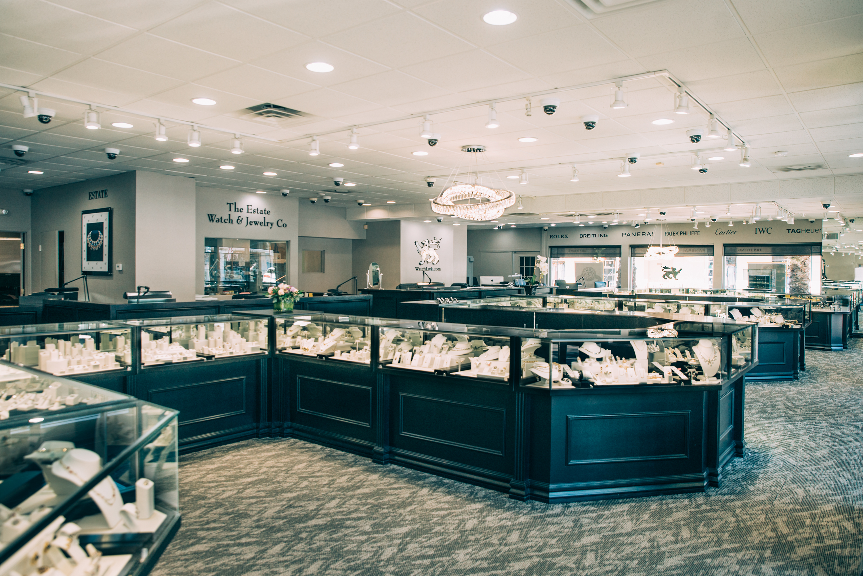 How to Sell Jewelry A Guide to Finding the Right Buyer The