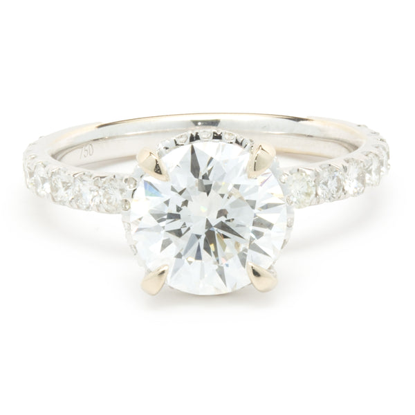18 Karat White Gold Round Brilliant Cut Diamond Engagement Ring