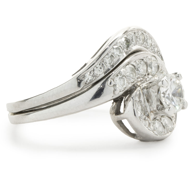 14 Karat White Gold Vintage Round Brilliant Cut Diamond Engagement Swirl Ring