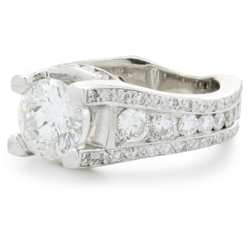 14 Karat White Gold Round Brilliant Cut Diamond Engagement Ring