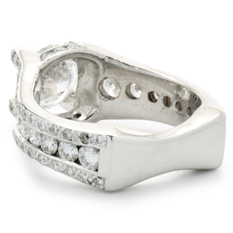 14 Karat White Gold Round Brilliant Cut Diamond Engagement Ring