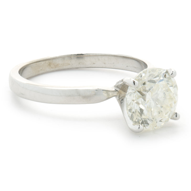 14 Karat White Gold Round Brilliant Cut Diamond Engagement Ring