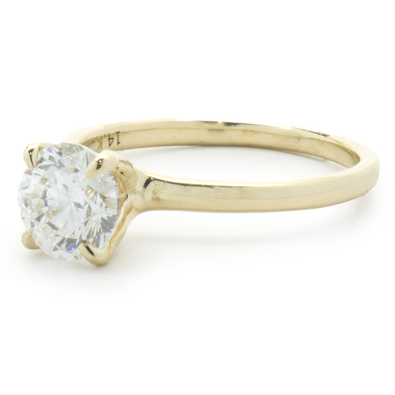 14 Karat Yellow Gold Round Brilliant Cut Diamond Engagement Ring