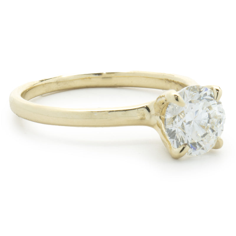 14 Karat Yellow Gold Round Brilliant Cut Diamond Engagement Ring