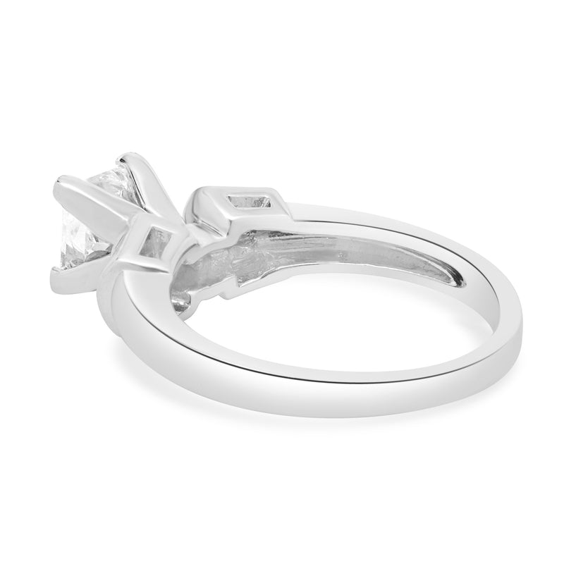 Platinum Round Diamond Engagement Ring
