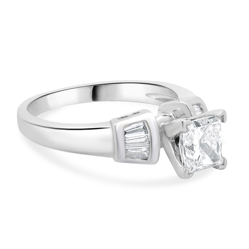 Platinum Round Diamond Engagement Ring