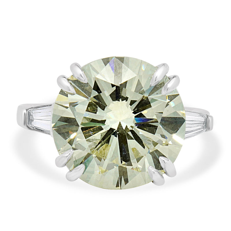 Platinum Round Brilliant Cut Diamond Engagement Ring