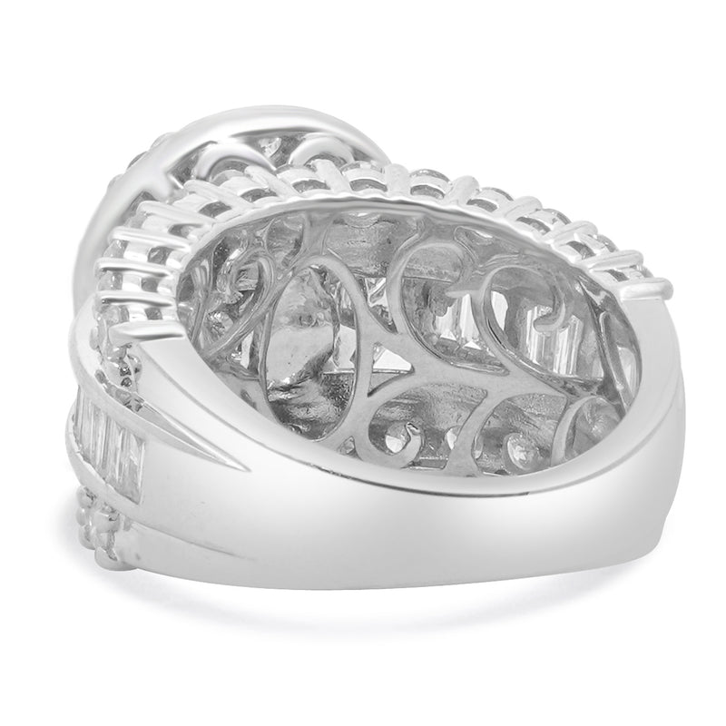 14 Karat White Gold Round Diamond Cluster Engagement Ring