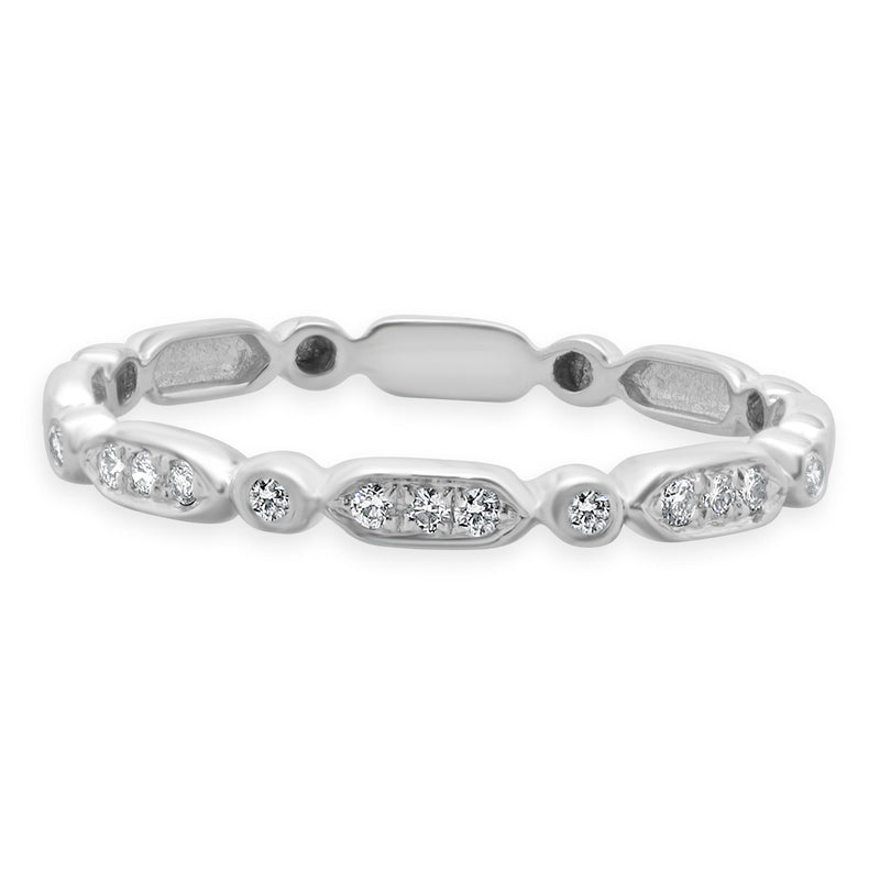 18 Karat White Gold Filigree Diamond Band