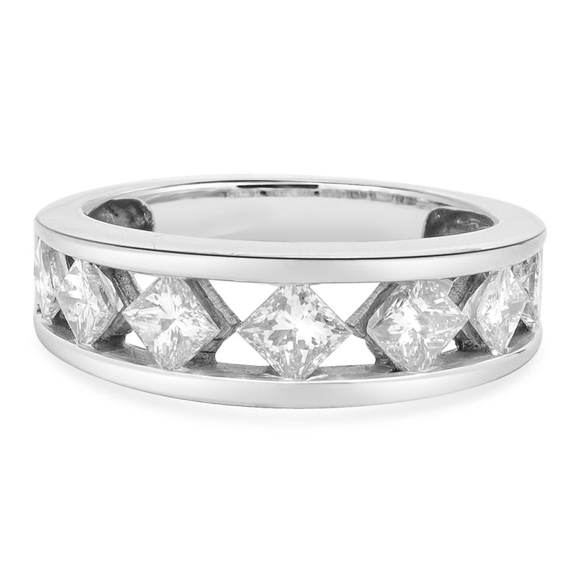 14 Karat White Gold Kite Set Princess Cut Diamond Band