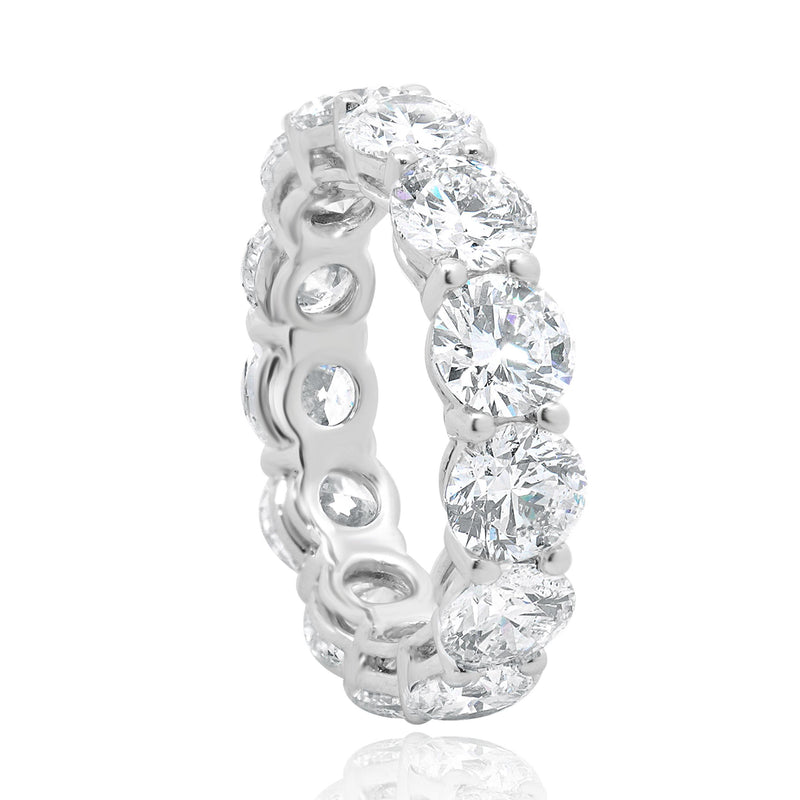 18 Karat White Gold Round Brilliant Cut Diamond Eternity Band