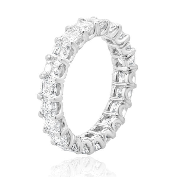 18 Karat White Gold Asscher Cut Diamond Band