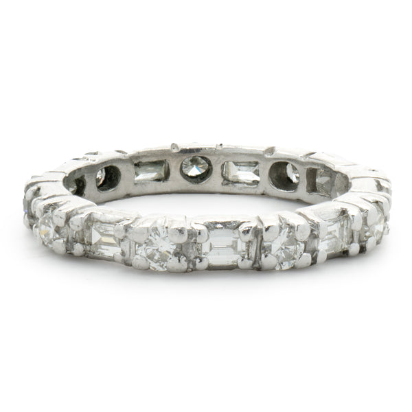 18 Karat White Gold Round and Baguette Diamond Band