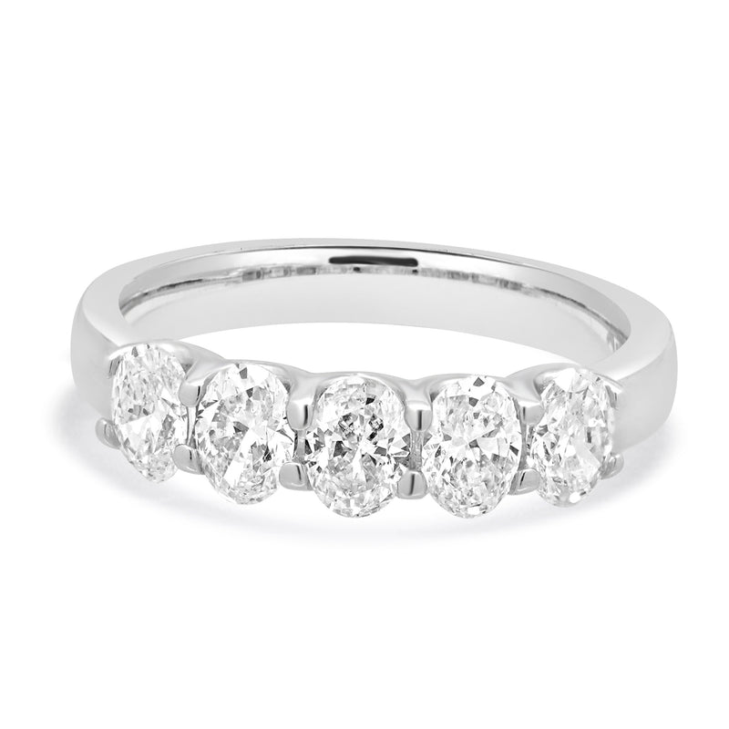 14 Karat White Gold 5 Oval Diamond Ring