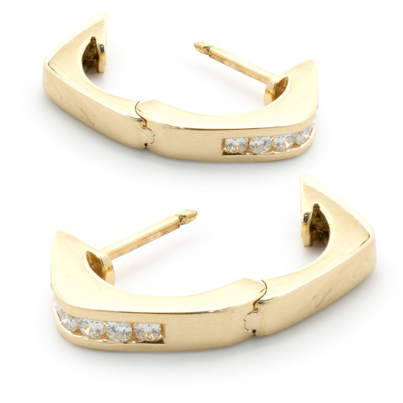 14 Karat Yellow Gold Round Brilliant Cut Diamond Huggie Hoop Earrings