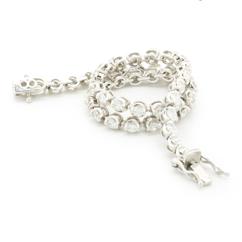 14 Karat White Gold Diamond Tennis Bracelet