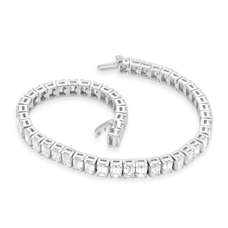 14 Karat White Gold Emerald Cut Diamond Tennis Bracelet