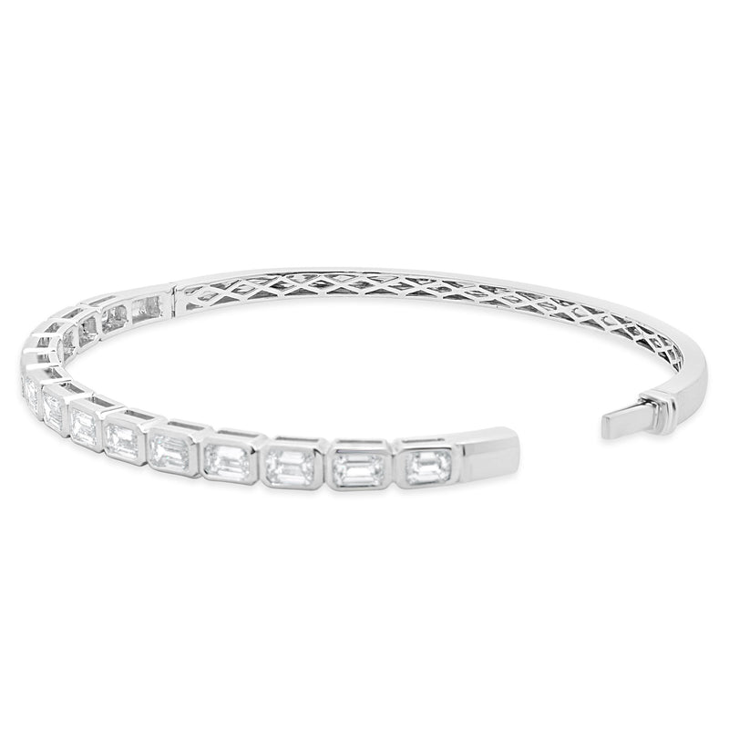 18K White Gold Emerald Cut Bezel Set Diamond Bangle Bracelet