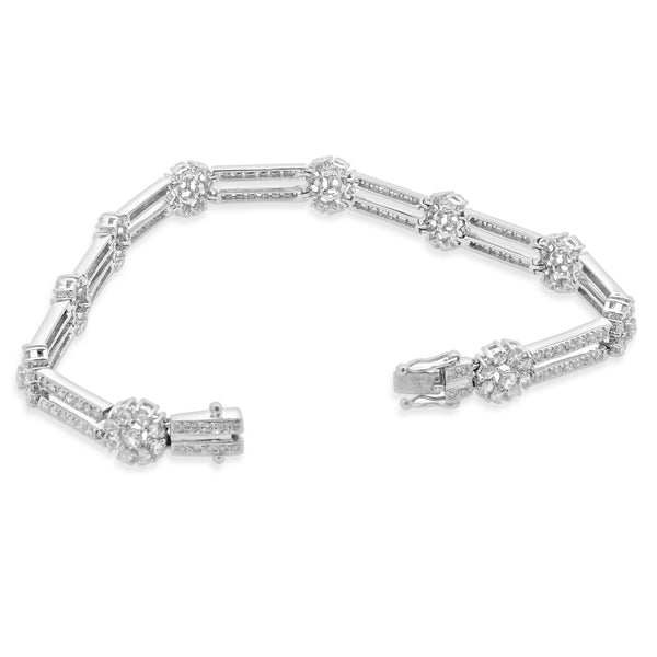 18 Karat White Gold Flower Station Diamond Bracelet