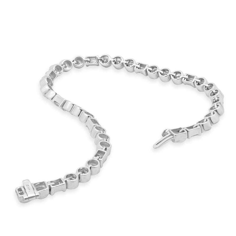 14 Karat White Gold Round and Baguette Diamond Bracelet