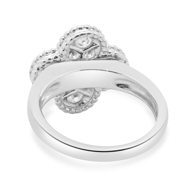 18 Karat White Gold Diamond Sweet Alhambra Ring