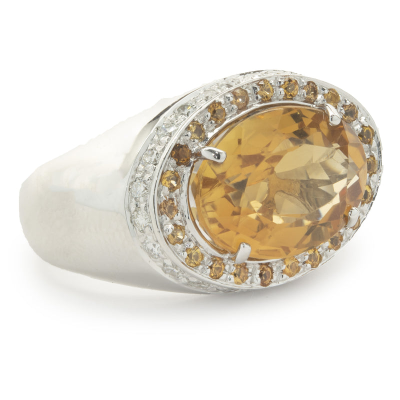 18 Karat White Gold Oval Citrine Ring