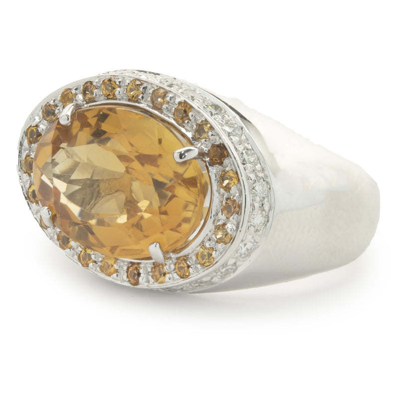 18 Karat White Gold Oval Citrine Ring