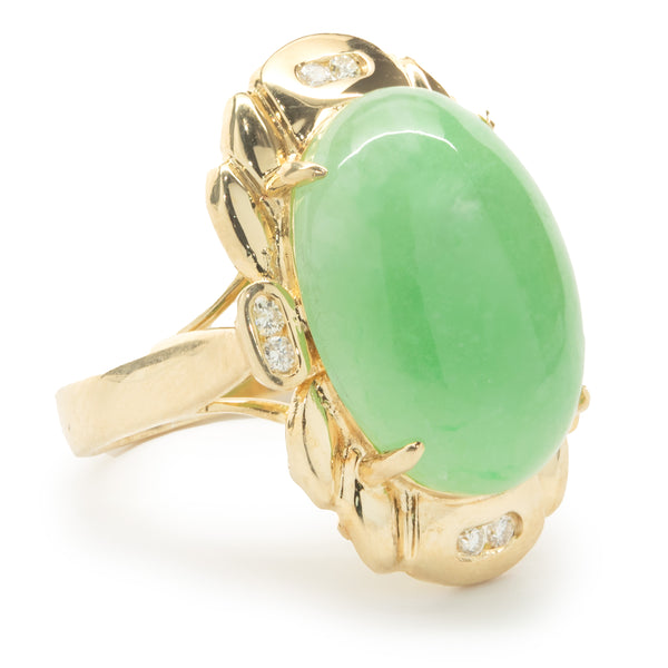 18 Karat Yellow Gold Cabachon Cut Jade and Diamond