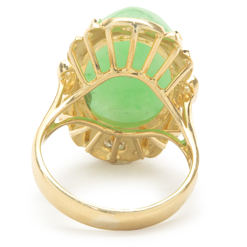 18 Karat Yellow Gold Cabachon Cut Jade and Diamond