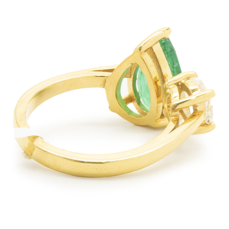18 Karat Yellow Gold Emerald and Rose Cut diamond Dual Ring
