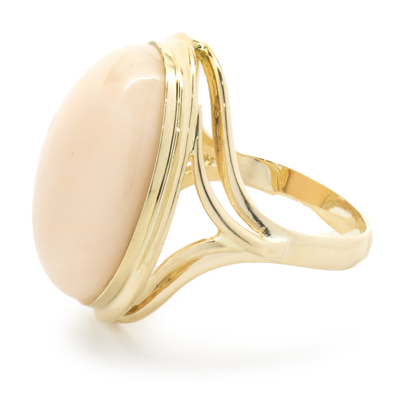 14 Karat Yellow Gold Vintage Angle Skin Coral Ring