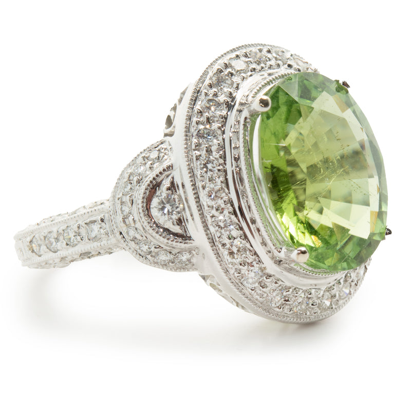 18 Karat White Gold Green Tourmaline and Diamond Oval Cocktail Ring