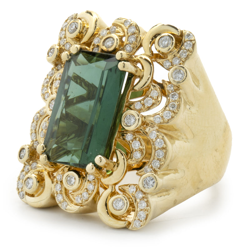 18 Karat Yellow Gold Ornate Green Tourmaline and Diamond Rectangular Cocktail Ring