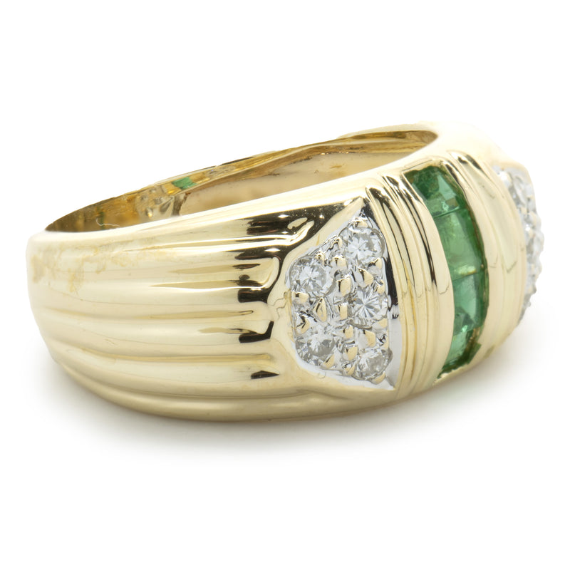 18 Karat Yellow Gold Emerald and Diamond Ribbed Ring