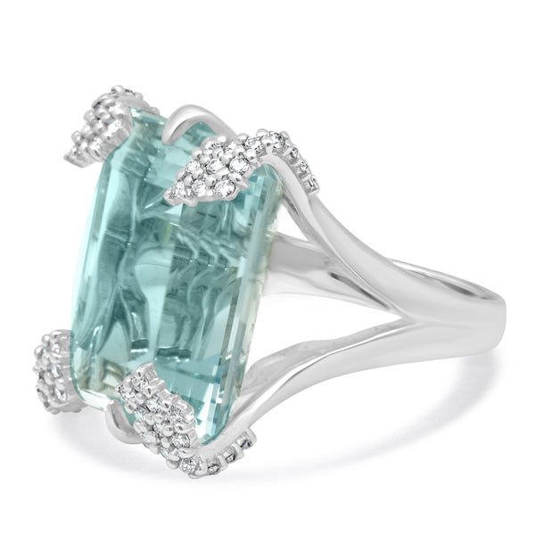 18 Karat White Gold Aquamarine & Diamond Accent Cocktail Ring