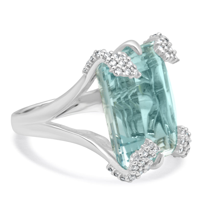 18 Karat White Gold Aquamarine & Diamond Accent Cocktail Ring
