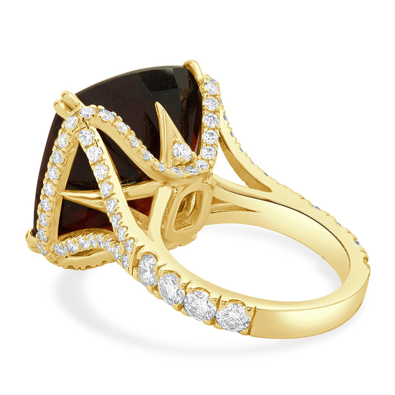14 Karat Yellow Gold Hessonite Grossular Garnet and Diamond Ring