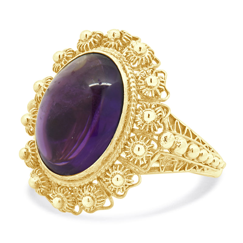 14 Karat Yellow Gold Oval Cabochon Cut Amethyst Ring