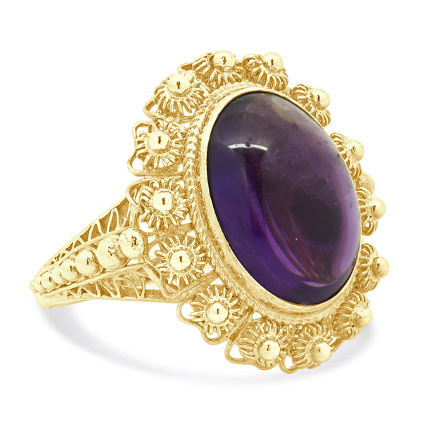 14 Karat Yellow Gold Oval Cabochon Cut Amethyst Ring