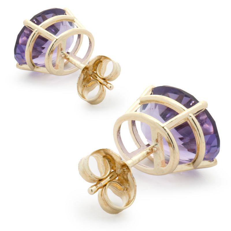 14 Karat Yellow Gold Oval Amethyst Stud Earrings