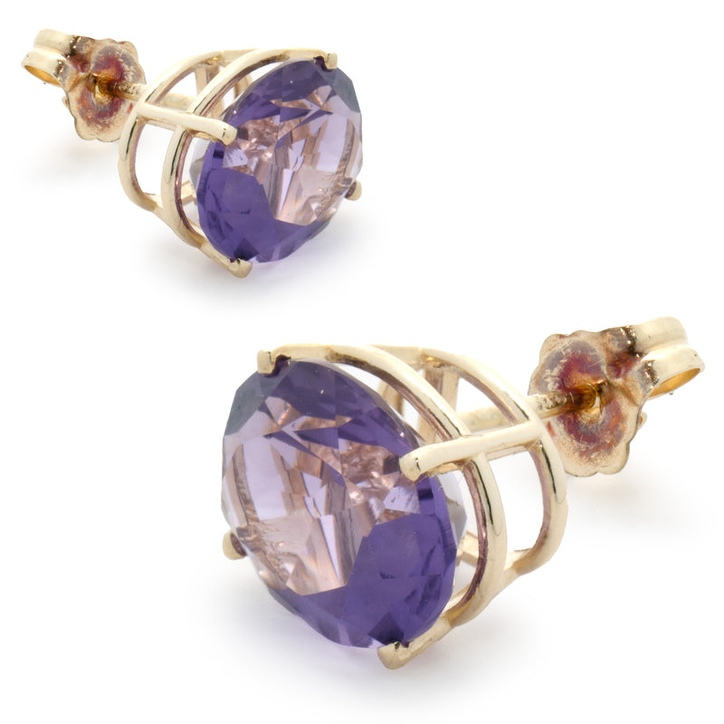 14 Karat Yellow Gold Oval Amethyst Stud Earrings