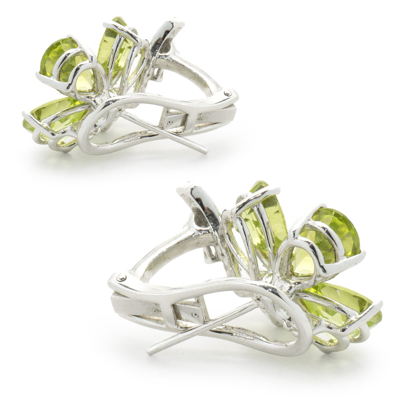 18 Karat White Gold Peridot and Diamond Clover Earrings