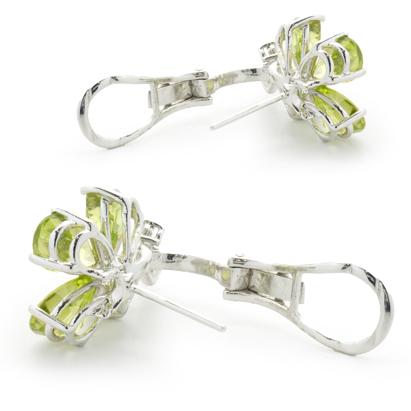 18 Karat White Gold Peridot and Diamond Clover Earrings