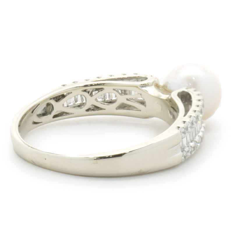 14 Karat White Gold Pearl and Diamond Ring