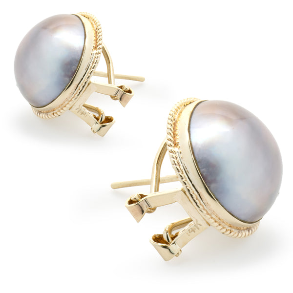 14 Karat Yellow Gold Purple Mabe Pearl Stud Earrings