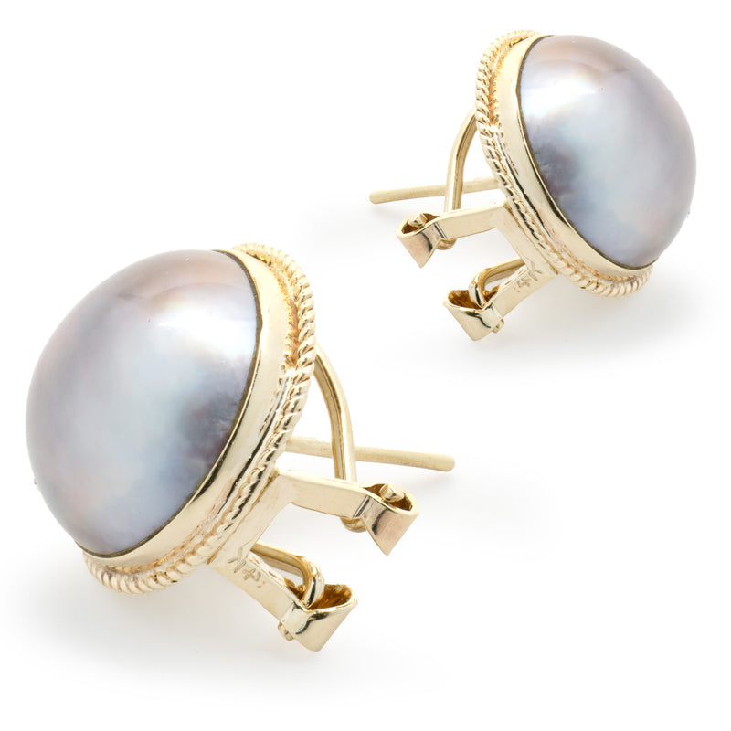 14 Karat Yellow Gold Purple Mabe Pearl Stud Earrings