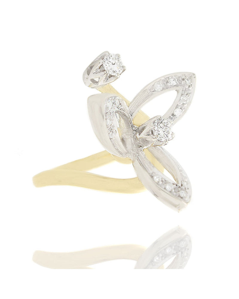 Open Leaf Motif Diamond Bypass Ring in Gold