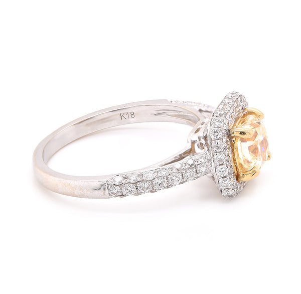 18k White Gold Fancy Yellow Diamond Engagement Ring