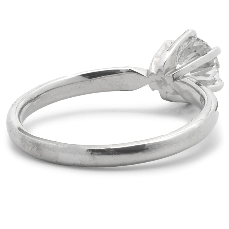 Platinum Gold Round Brilliant Cut Diamond Engagement Ring