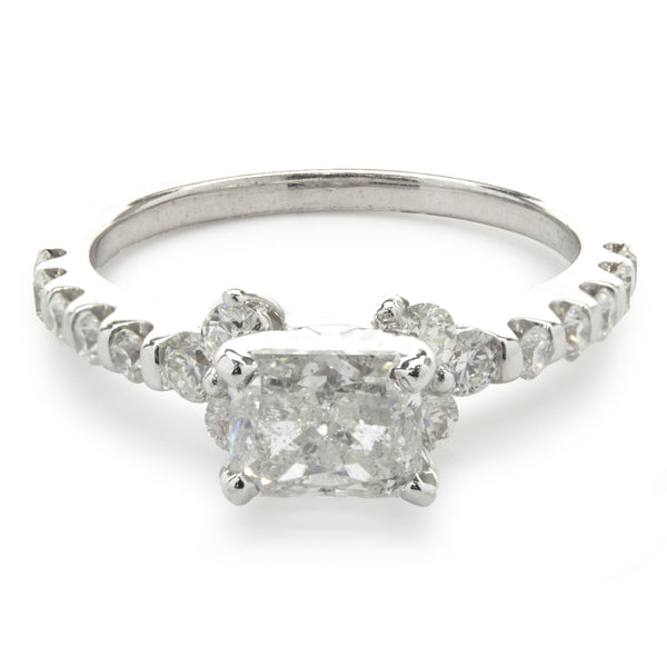 18 Karat White Gold Radiant Cut Diamond Engagement Ring